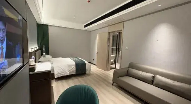 Семейный люкс с видом на реку Homeinn Selected Hotel (Tianjin Olympic Sports Center Tumor Hospital Subway Station)