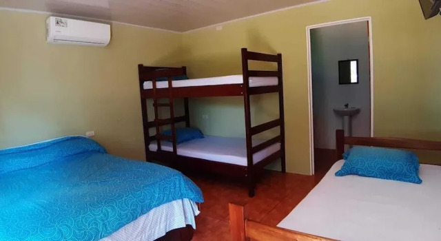 Hostal Y Cabinas Anita, Rezervovat Hotel Siquirres Limon