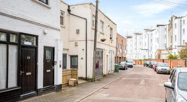 Lansdown Crescent Lane