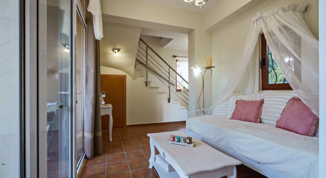 Villa Aclando with private swimming pool, Забронировать Вилла Виллы Армени, Вилла