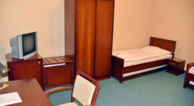 Penzión Renesance ***, Rezerwuj Hotel Hotele w Košický kraj z parkingiem, Parking