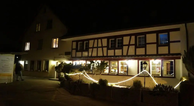 Hotel - Restaurant Frieden, Book Hotel Hotels in Effretikon with Parking, Parking