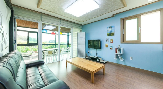 Vitamin Sea House, Забронировать Гостевой дом Hangyeong 