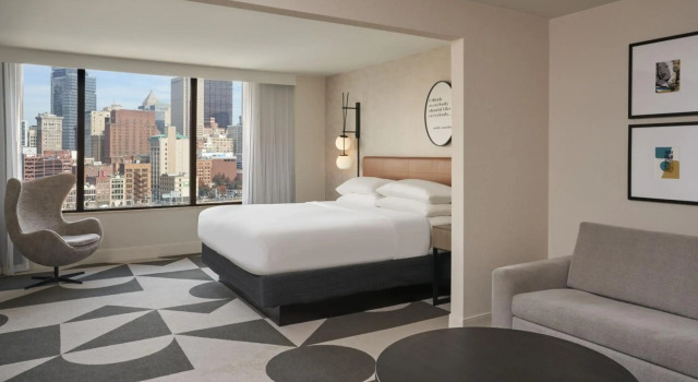 Sheraton Pittsburgh Hotel at Station Square