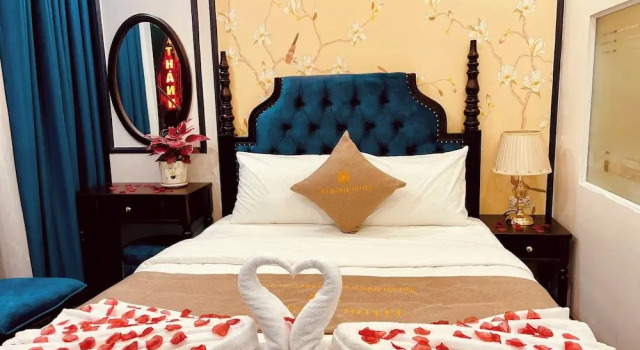 Двухместный номер Deluxe с балконом и с видом на город Majestik Hanoi Hotel