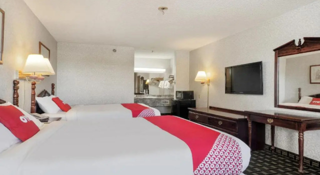 Четырёхместный номер Standard Lonestar Inn & Suites, Erick OK Hwy 40 BY OYO