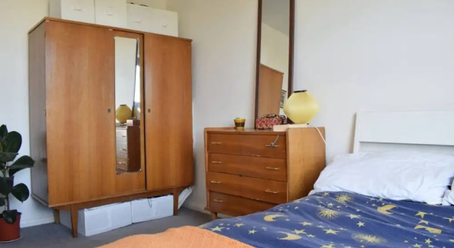Bright Clapton 2 Bedroom Flat