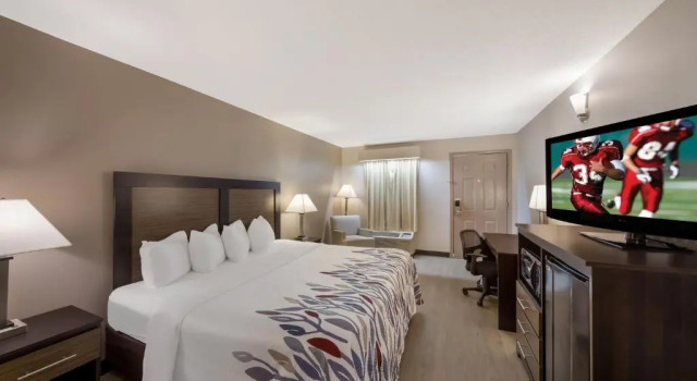 O podwyższonym standardzie pokój Quality Inn Jasper