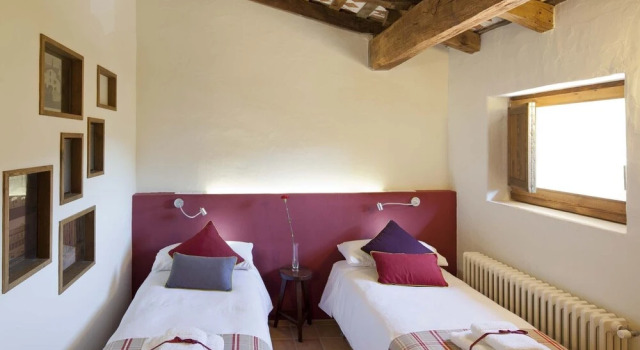 B&B La Rectoria de Sant Miquel de Pineda, Prenota Bed & breakfast Sant Feliu de Pallerols 