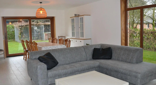 Apartment in Antwerp Near Verbeke Museum, Rezerwuj Apartament Hotele w Bruksela z parkingiem, Parking