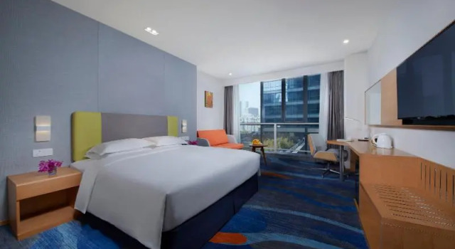 Люкс Standard Holiday Inn Express Zhengzhou Zhengdong by IHG