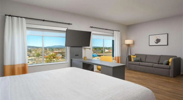 Люкс Hampton Inn & Suites Huntsville Downtown, Al