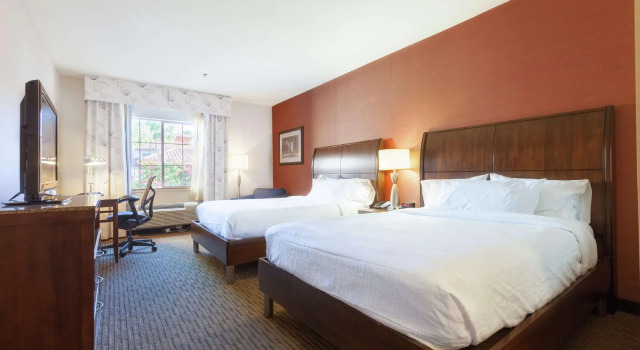 Четырёхместный номер Standard Hilton Garden Inn Palm Springs/Rancho Mirage