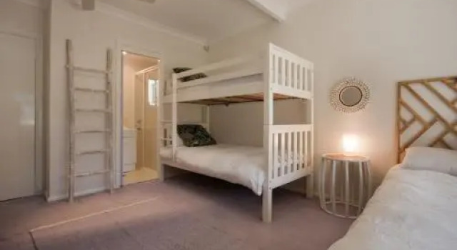 Kirby's Berrara Beach House, Prenota Hotel Berrara New South Wales
