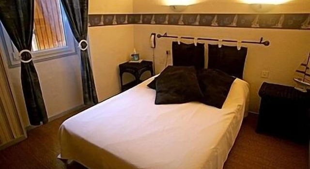 Двухместный номер Standard c 1 комнатой Logis le Relais Sarrasin