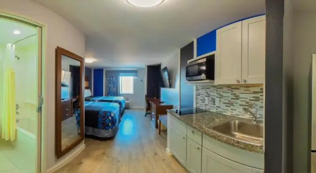 Номер Deluxe Coratel Inn and Suites By Jasper Saint Paul Minneapolis Inver Grove Heights