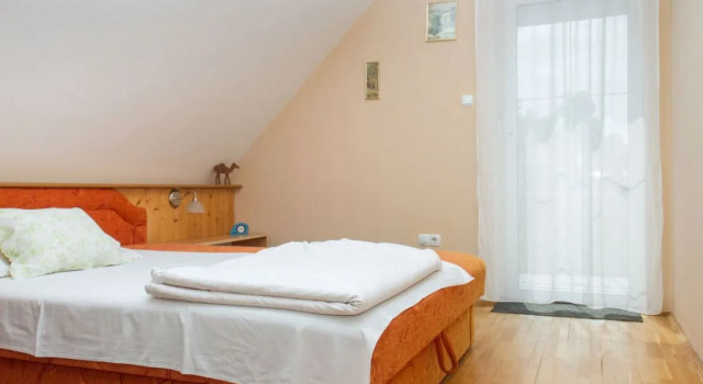 House Leon Balatonmariafurdo, Prenota Hotel Balatonmáriafürdő 