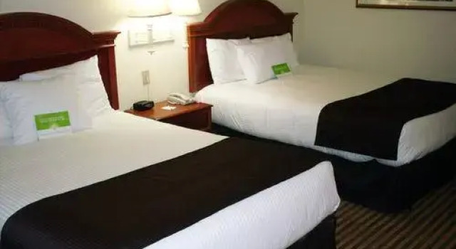 La Quinta Inn Lake Charles, Rezervasyon Otel Lake Charles Louisiana