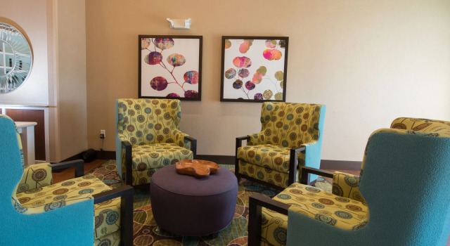 Holiday Inn Bismarck by IHG, Забронировать Отель Бисмарк штат Северная Дакота