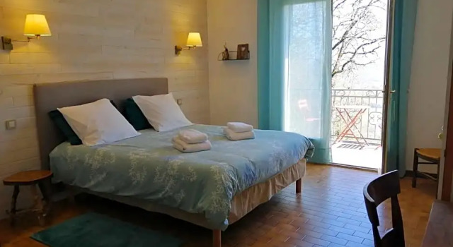 Alabrena, Забронировать Отель Сент-Антонен Tarn-et-Garonne