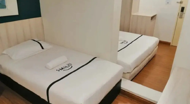 Трёхместный номер Standard Smile Hotel Cheras Taman Segar