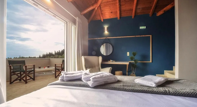 Danai Villa - Charming Escape With Oceanside Views