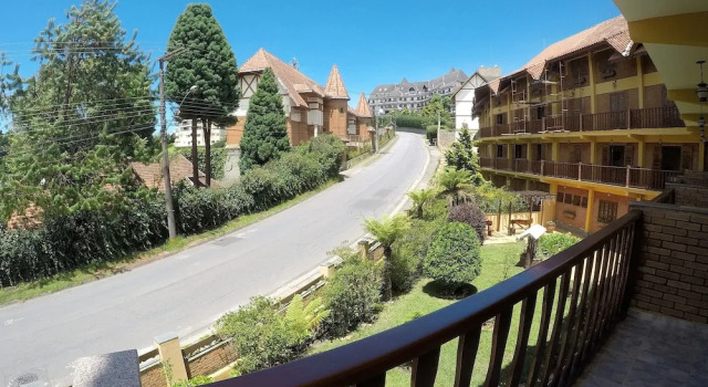 Трёхместный номер Deluxe c 1 комнатой Hotel Garnier