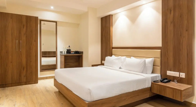Номер Standard Hotel Royal Embassy
