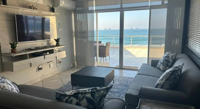 Beachfront @ Driftwood 6 Luxury Family Apartment