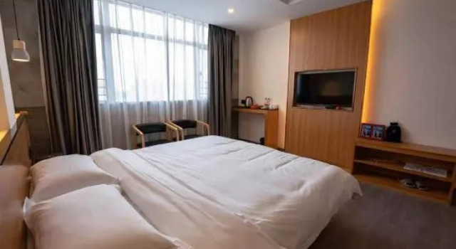 Люкс с 2 комнатами Junyue Prince Hotel