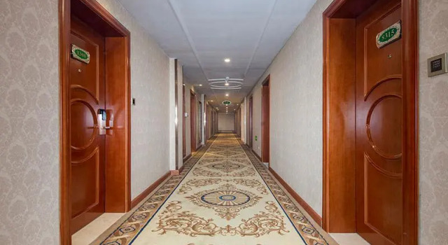 Vienna Hotel Hebei Baoding Xushui Longdi, Book Hotel Xushui Hebei