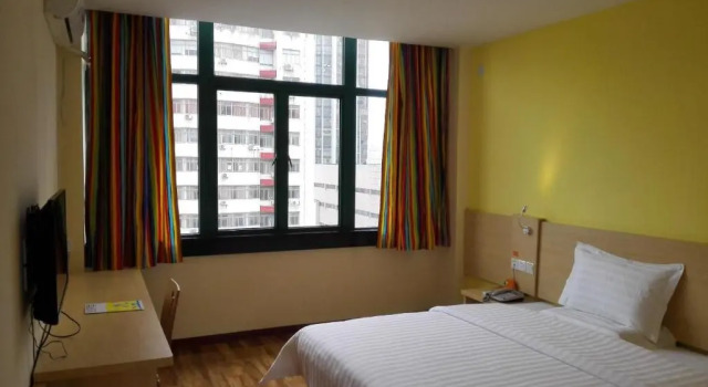 Номер Standard 7Days Inn Huainan pedestrian street