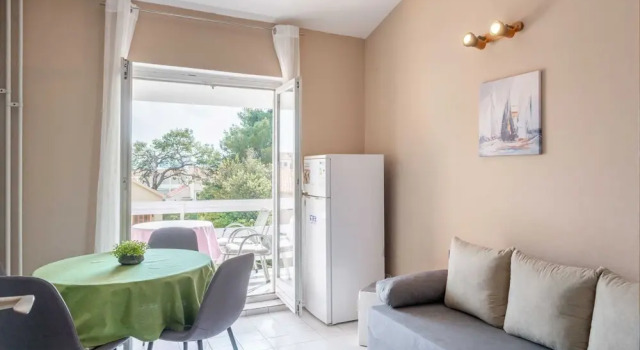 Апартаменты Deluxe LaidBack Apartments