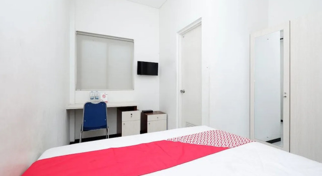 OYO 1884 Sunshine Hostel, Book Hostel / Vandrerhjem Hostels i Central Java, Hostel / Vandrerhjem