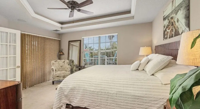 The Sanctuary, Забронировать Дом для отпуска Отели Fort Myers Area с парковкой, Парковка