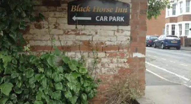 The Black Horse Inn, Забронировать Отель Уорик Уорикшир, рядом с Краеведческий музей Market Hall