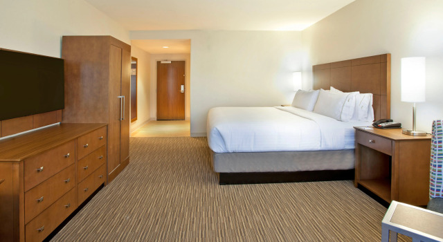 Holiday Inn Express Hotel & Suites Austin Downtown - University by IHG, Забронировать Отель Отели Остина 3 звезды, рядом с Wooldridge Square, 3*
