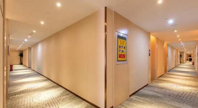 Lavande Hotels·Wuhan Houhu Avenue