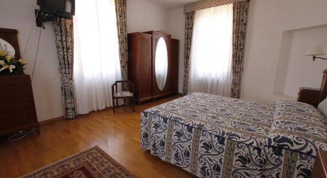 Полулюкс Albergo Italia