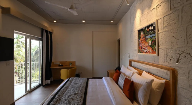 Двухместный номер Deluxe с балконом Bedzzz Xclusiv Morjim, Goa By Leisure Hotels