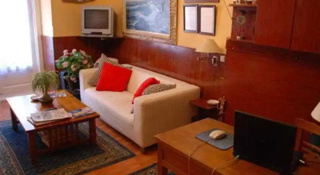 Hostal Gran Duque, Забронировать Отель Отели Мадрида с парковкой, рядом с Театр Монументал, Парковка