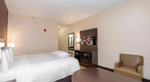 Двухместный номер Premium Red Roof Inn PLUS+ Jacksonville   Southpoint