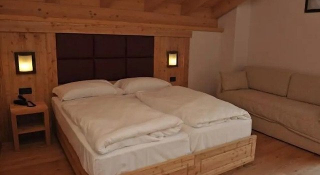 Трёхместный номер Comfort с балконом Hotel Garni My Ledro
