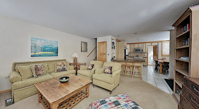 Snowmass Village Condo w/ Hot Tubs by RedAwning