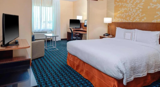Люкс Fairfield Inn & Suites by Marriott Hollister