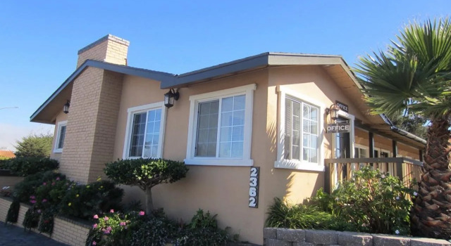 Monterey Fireplace Inn