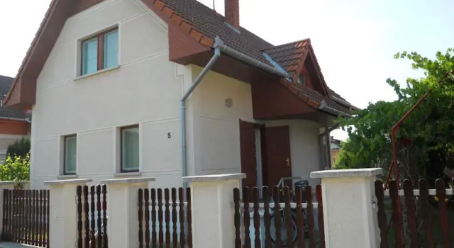 Tünde Vendégház, Book Lejlighed SPA-hoteller i Southern Great Plain, SPA