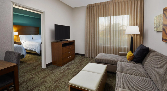 Двухместный номер Standard c 1 комнатой Staybridge Suites Orlando South by IHG