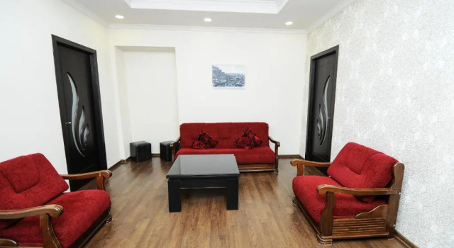 Elegant Modern Apartment