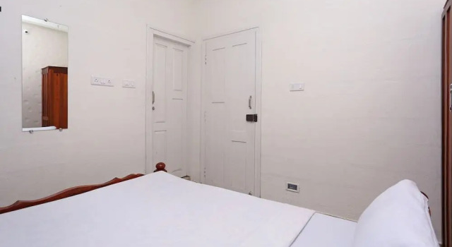 OYO 9376 Home Cozy 2BHK Madikeri Fort